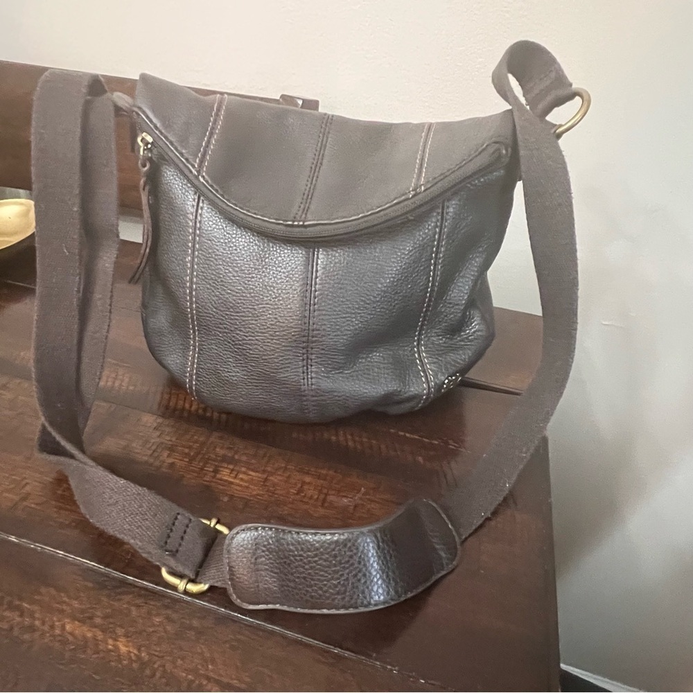 The Sak Dark Brown Leather Crossbody Bag. In great condition.